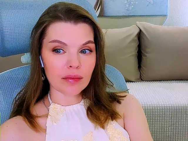 AureliaFly's BongaCams show and profile