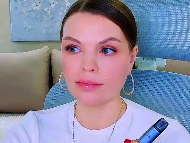 AureliaFly's BongaCams show and profile