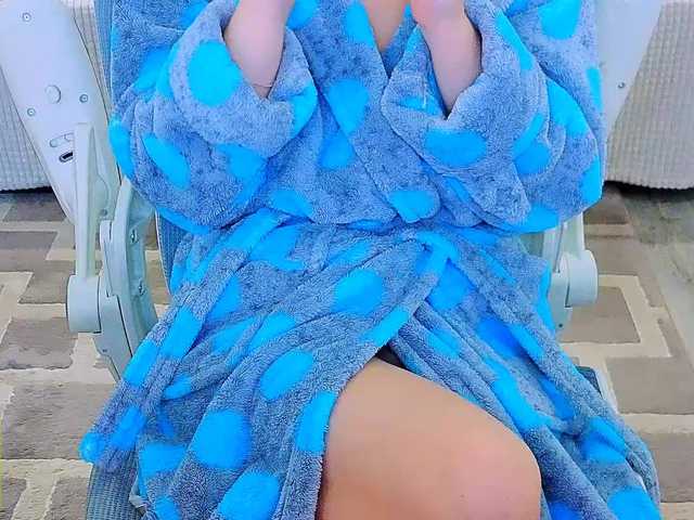 AureliaFly's BongaCams show and profile