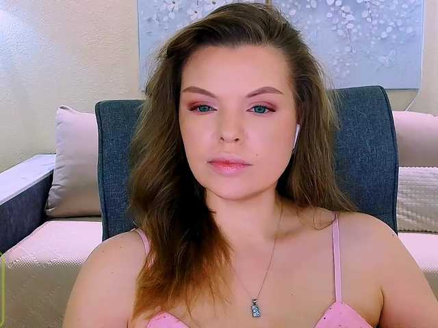 AureliaFly's BongaCams show and profile