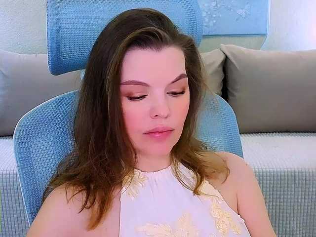 AureliaFly's BongaCams show and profile