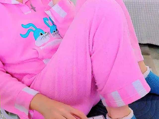 AureliaFly's BongaCams show and profile