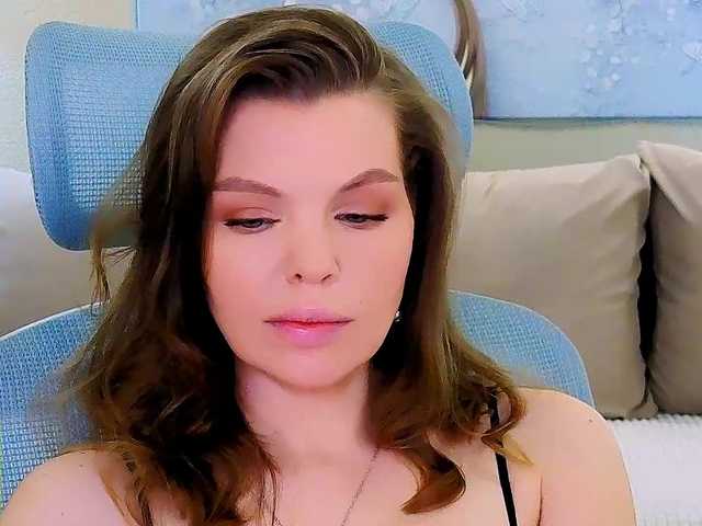 AureliaFly's BongaCams show and profile