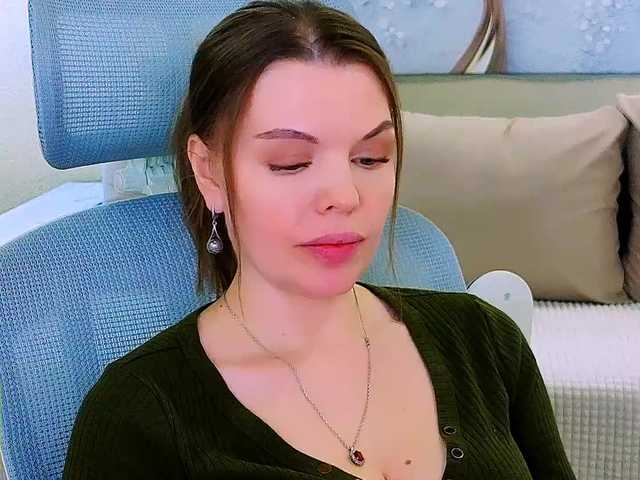 AureliaFly's BongaCams show and profile