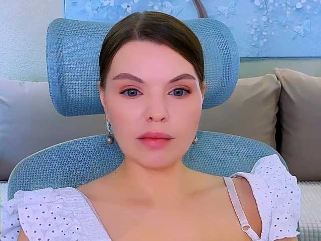 AureliaFly's BongaCams show and profile