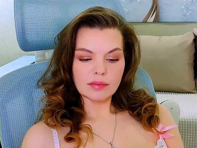 AureliaFly's BongaCams show and profile