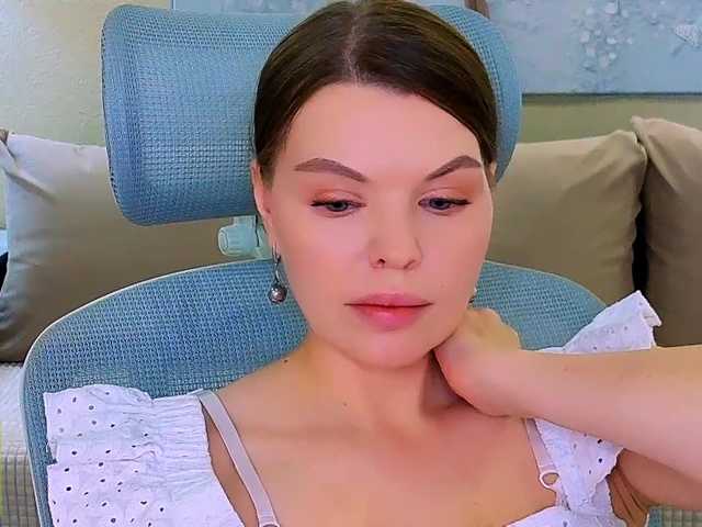 AureliaFly's BongaCams show and profile