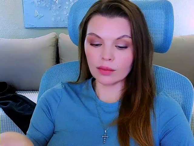 AureliaFly's BongaCams show and profile