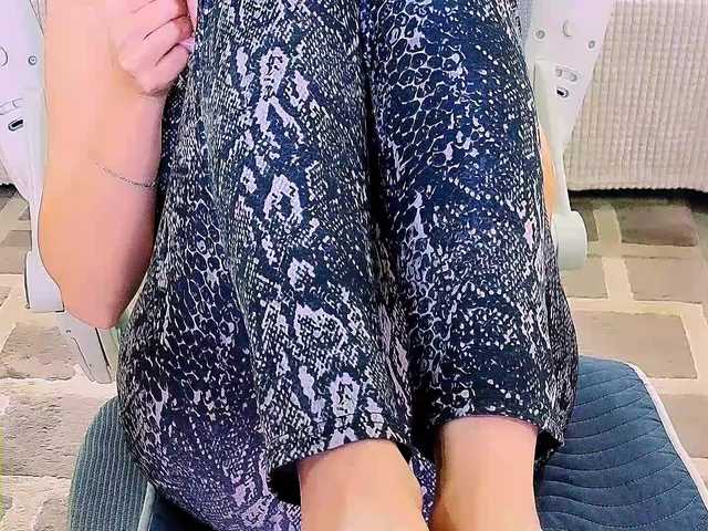 AureliaFly's BongaCams show and profile