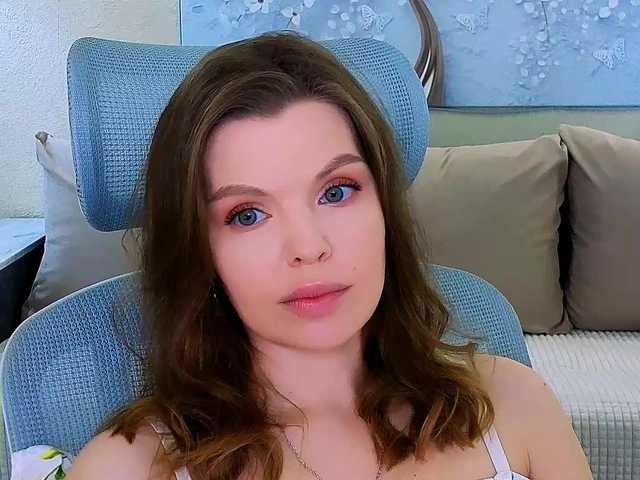 AureliaFly's BongaCams show and profile