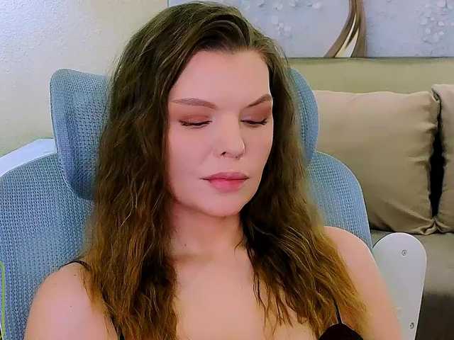 AureliaFly's BongaCams show and profile