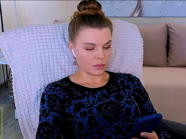 Audreyy webcam