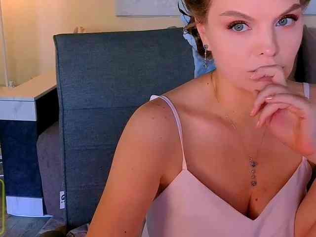 Audreyy webcam