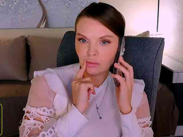 Audreyy webcam