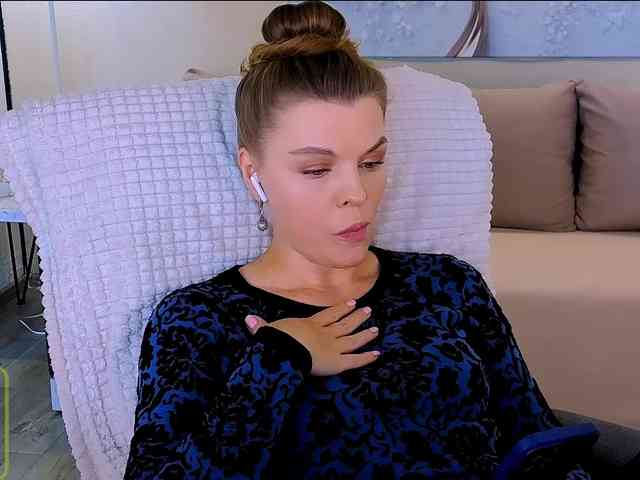 Audreyy webcam