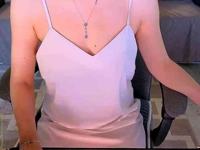 Audreyy webcam