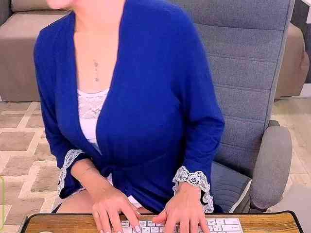 Audreyy webcam
