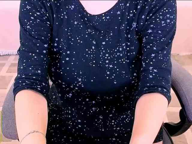 Audreyy webcam
