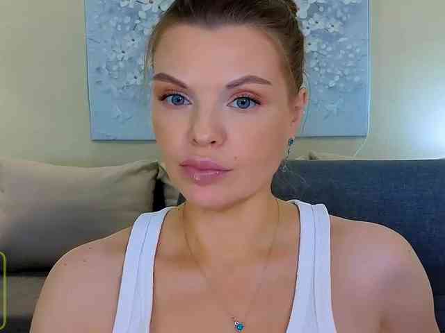 Audreyy webcam