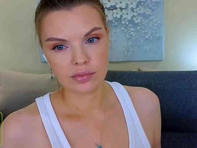 Audreyy webcam