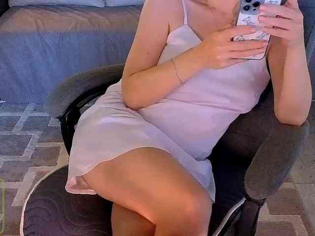 Audreyy webcam