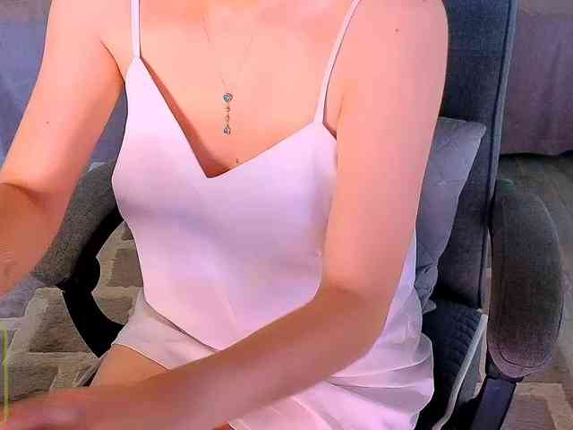 Audreyy webcam