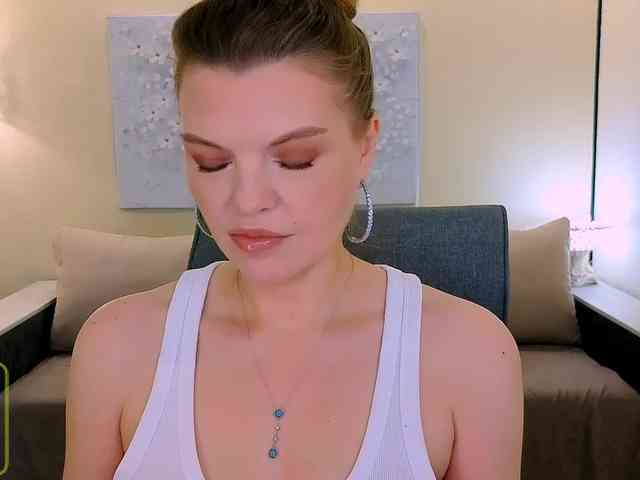 Audreyy webcam