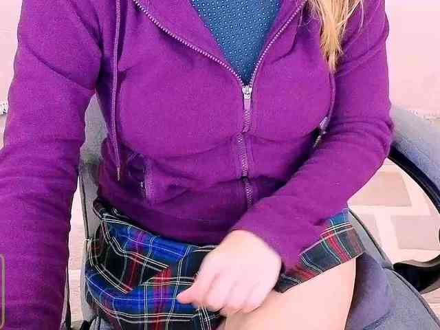 Audreyy webcam