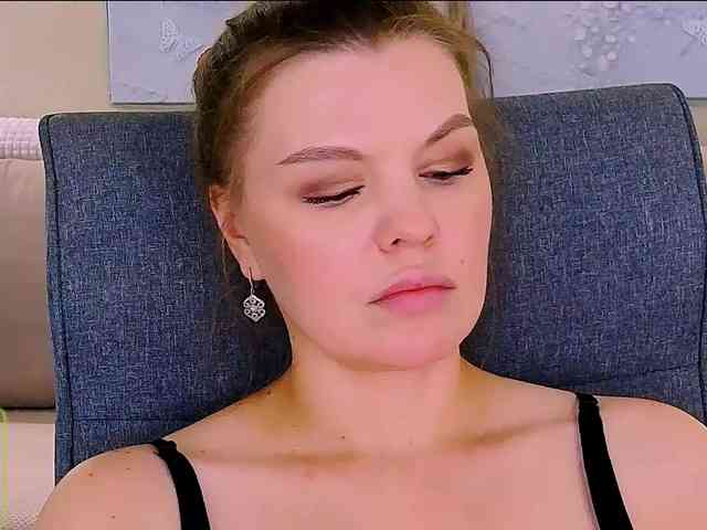 Audreyy webcam