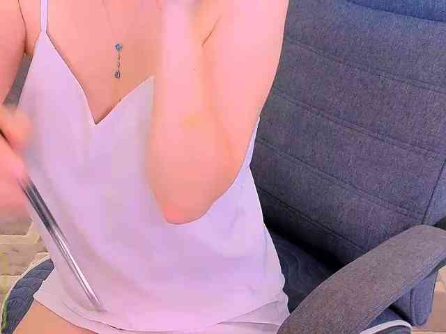 Audreyy webcam