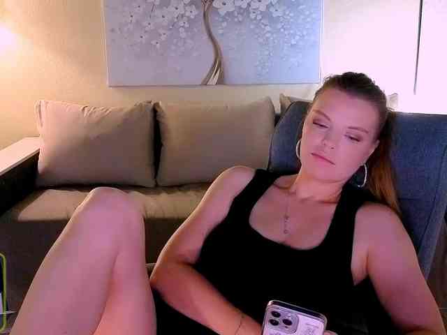 Audreyy webcam