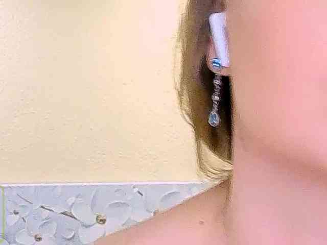 Audreyy webcam