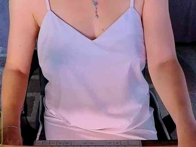 Audreyy webcam