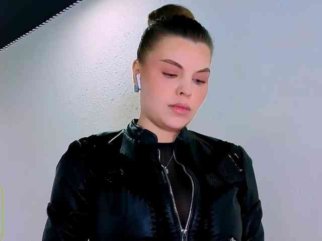 AureliaFly AureliaFly