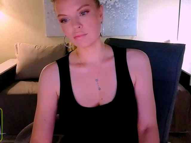 Audreyy webcam