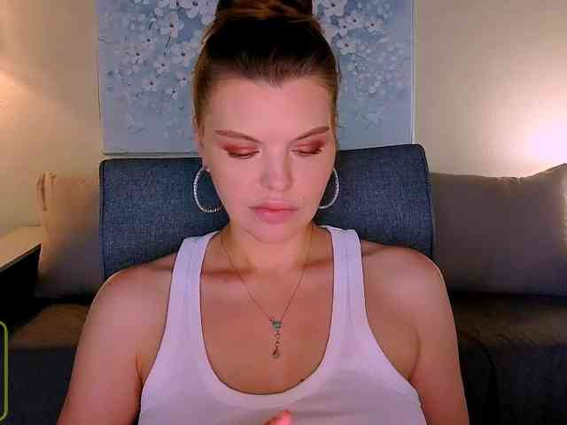 Audreyy webcam