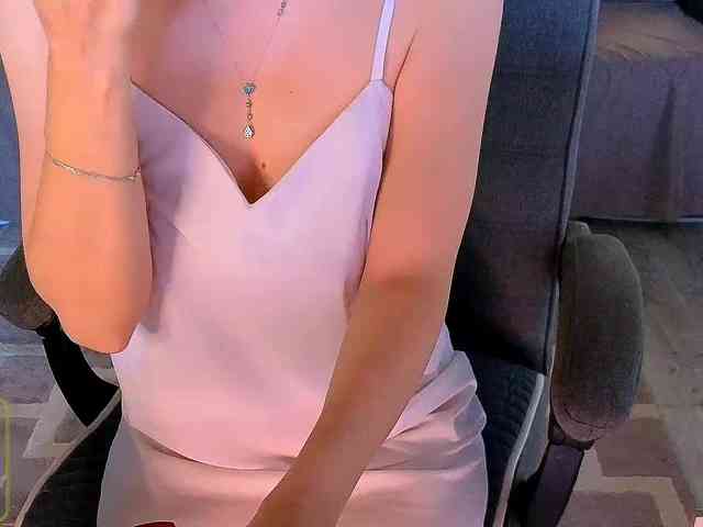 nude amateur cam AureliaFly