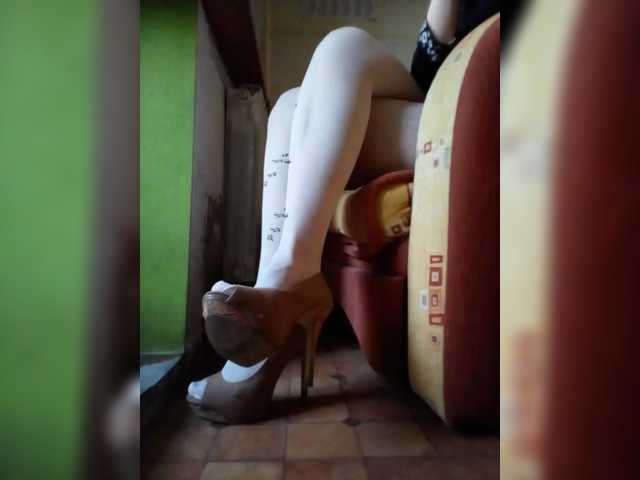 -Alyona-'s BongaCams show and profile