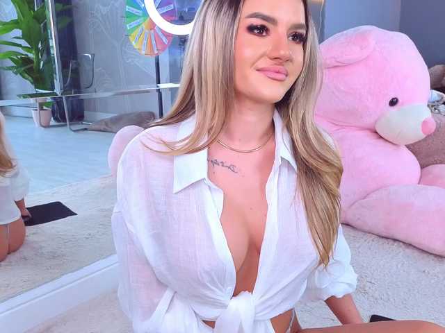 SpoilM3Mor3's BongaCams show and profile