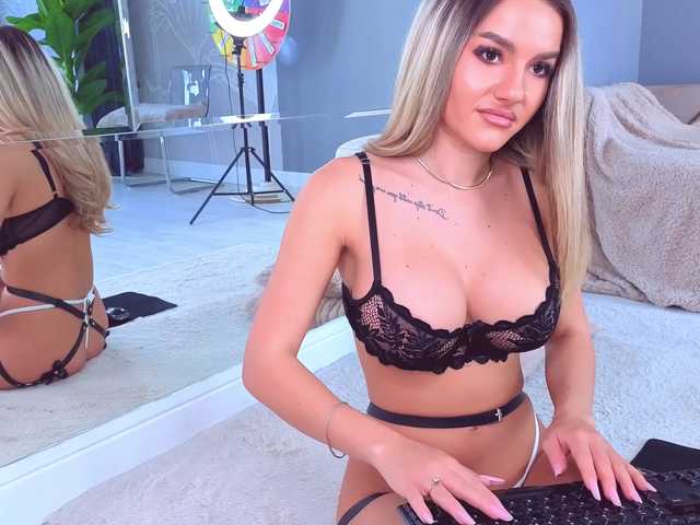 SpoilM3Mor3's BongaCams show and profile