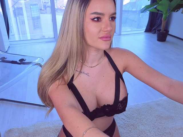 SpoilM3Mor3's BongaCams show and profile