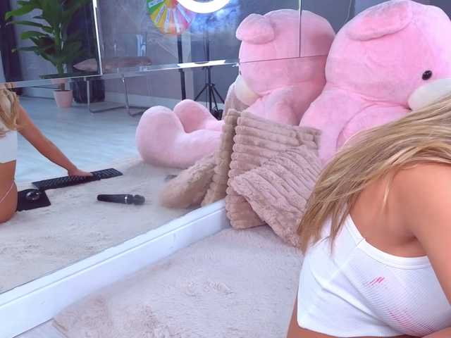 SpoilM3Mor3's BongaCams show and profile