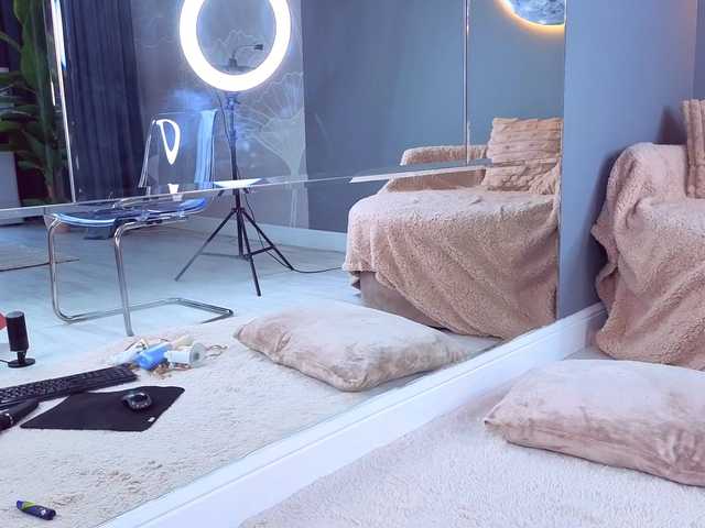 SpoilM3Mor3's BongaCams show and profile