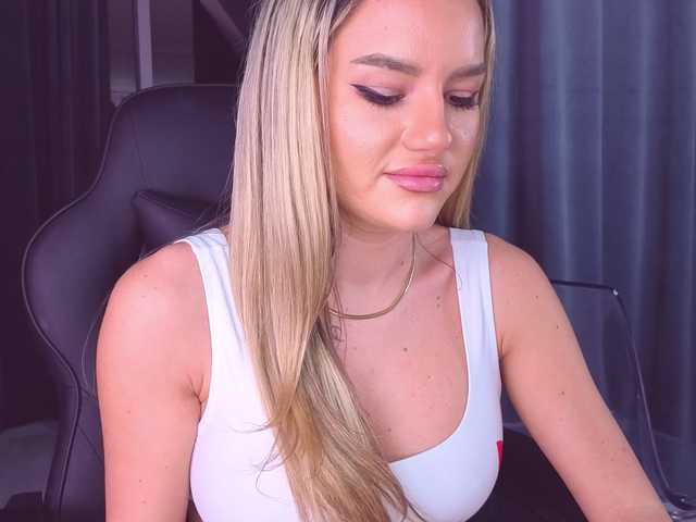 SpoilM3Mor3's BongaCams show and profile