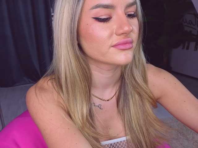 SpoilM3Mor3's BongaCams show and profile