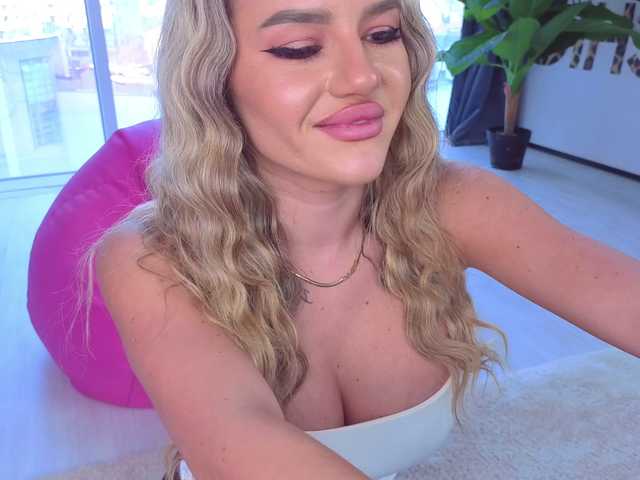 SpoilM3Mor3 live cam