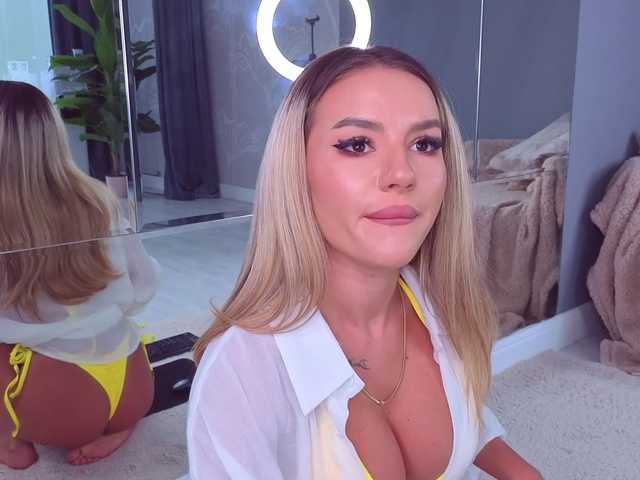 SpoilM3Mor3's BongaCams show and profile