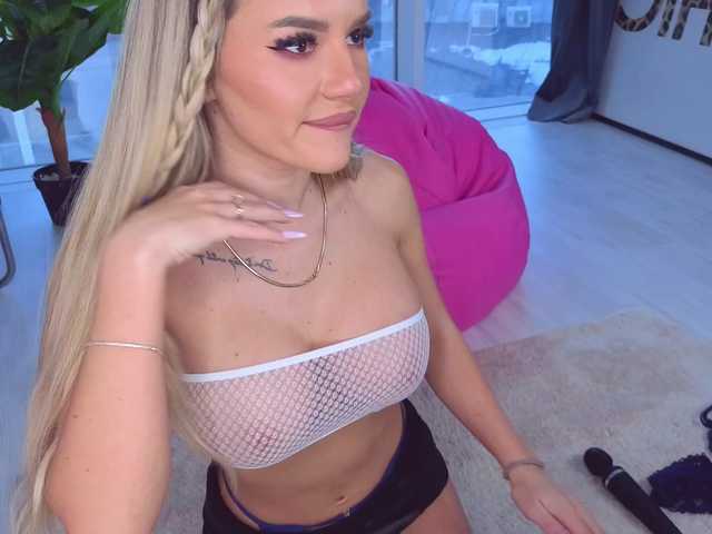 SpoilM3Mor3's BongaCams show and profile