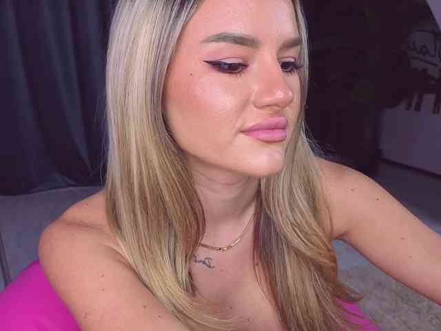 SpoilM3Mor3 Live Webcam on BongaCams