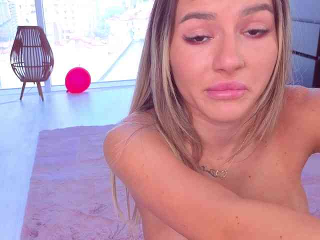 SpoilM3Mor3 webcam